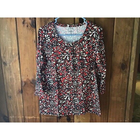 Madison Tops - Madison Red Floral Top Size M Casual 3/4 Sleeve Round Neck